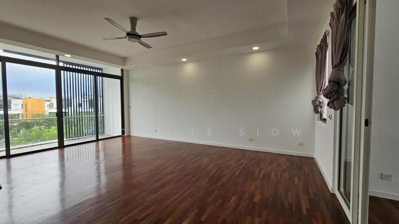 3-storey Terraced House for Sale in Lake Fields (Sungai Besi) - Michelle Siow - Living Room - PropertyGuru.com.my