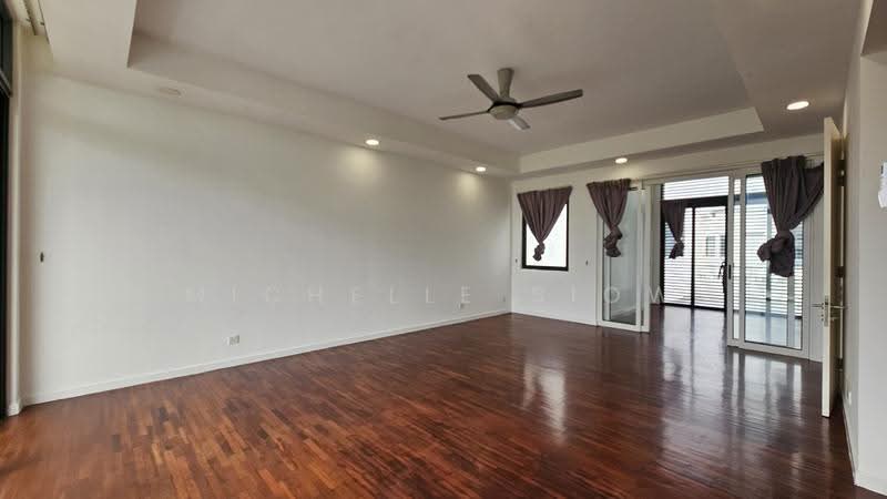 3-storey Terraced House for Sale in Lake Fields (Sungai Besi) - Michelle Siow - Living Room - PropertyGuru.com.my