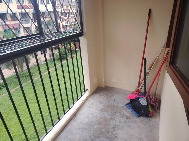 Pangsapuri untuk Dijual di Dahlia Apartment - Alicia Choong - Balcony - PropertyGuru.com.my