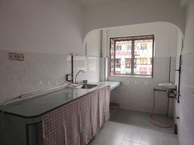 Pangsapuri untuk Dijual di Dahlia Apartment - Alicia Choong - Kitchen - PropertyGuru.com.my