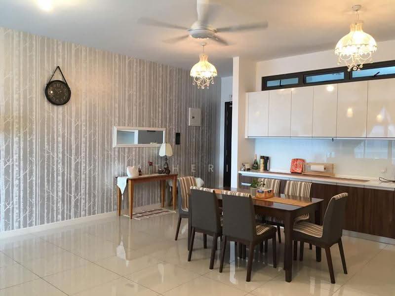 Service Residence for Rent at Setia Sky 88 - Katherine Low - Dining Room - PropertyGuru.com.my