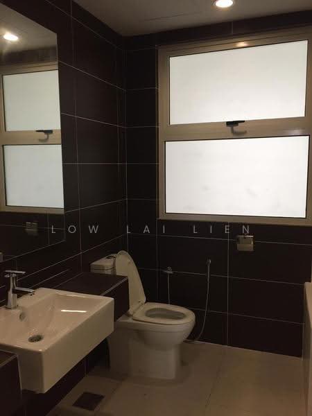 Kediaman Servis untuk Dijual di Encorp Marina - Low Lai Lien - Bathroom - PropertyGuru.com.my