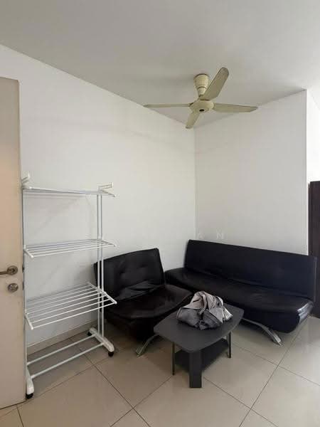 Kediaman Servis untuk Disewa di Greenfield Regency - Lee Huan - Living Room - PropertyGuru.com.my