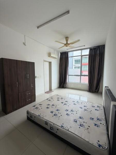 Kediaman Servis untuk Disewa di Greenfield Regency - Lee Huan - Bedroom - PropertyGuru.com.my