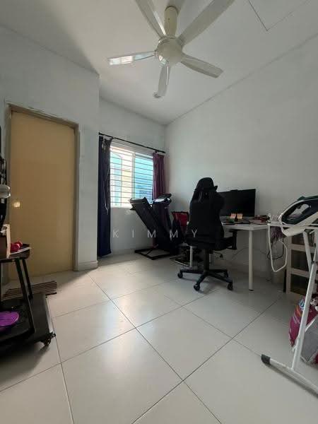 Rumah Teres 2-Tingkat untuk Dijual di Semenyih (Selangor) - Kimmy Chua - Study - PropertyGuru.com.my