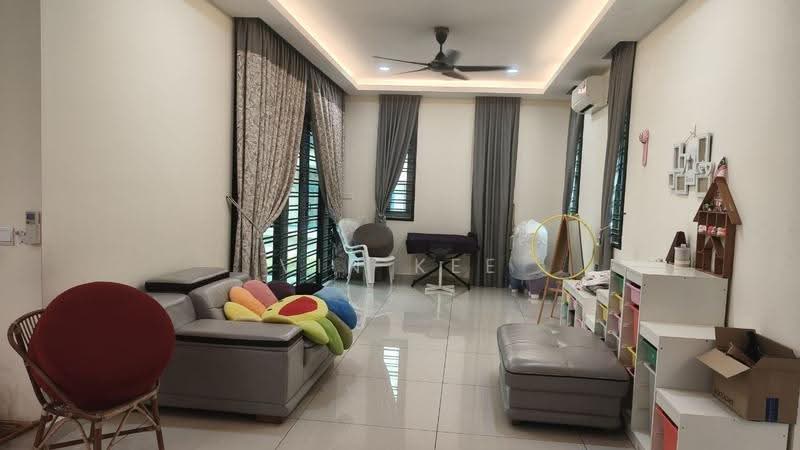 Semi-Detached House for Sale in Taman Perling (Perling) - VIN Kee - Living Room - PropertyGuru.com.my