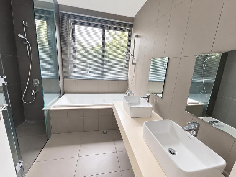 Bungalow House for Sale in Twin Palms Kemensah (Melawati) - Lucas Loh - Bathroom - PropertyGuru.com.my