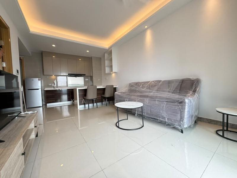 Condominium for Rent at R&F Princess Cove Phase 2-Seine Region - Katherine Low - Living Room - PropertyGuru.com.my