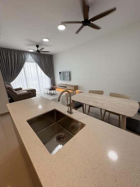 Kediaman Servis untuk Disewa di Residensi Ava @ Kiara Bay - Alvin Lam - Living Room - PropertyGuru.com.my