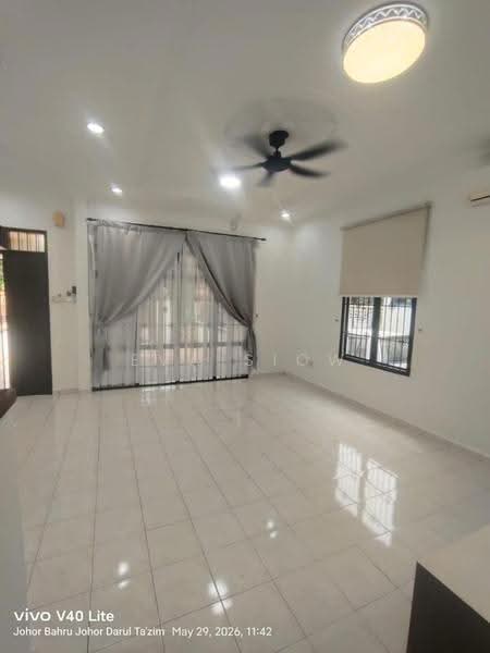 2-storey Terraced House for Sale in Taman Perling (Perling) - Eva Siow - Living Room - PropertyGuru.com.my