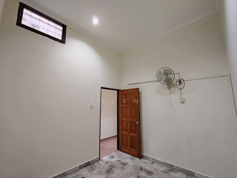 1-storey Terraced House for Sale in Bandar Sri Damansara (Selangor) - Vincent Goh - Interior - PropertyGuru.com.my