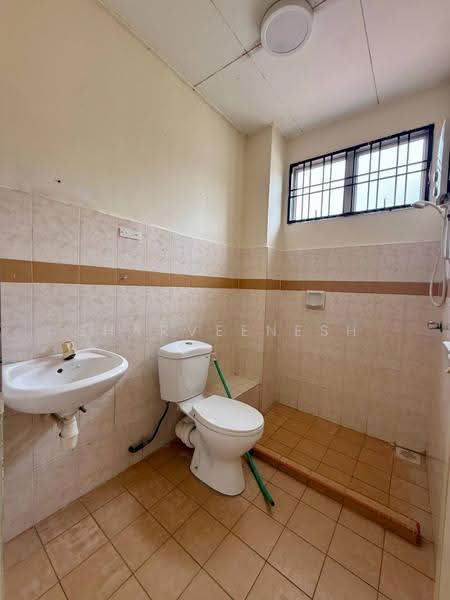 2-storey Terraced House for Sale in Rawang (Selangor) - Sharveenesh V - Bathroom - PropertyGuru.com.my