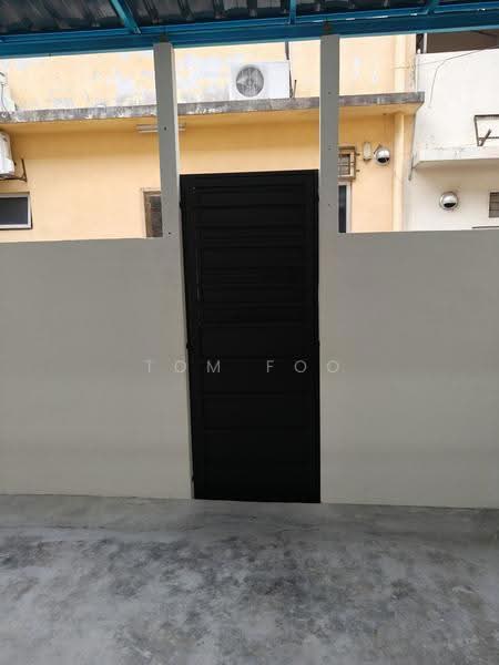 2-storey Terraced House for Rent in Bandar Putra Permai (Seri Kembangan) - Tom Foo - Exterior - PropertyGuru.com.my