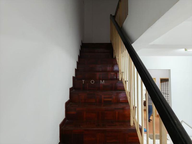 2-storey Terraced House for Sale in Bandar Putra Permai (Seri Kembangan) - Tom Foo - Interior - PropertyGuru.com.my