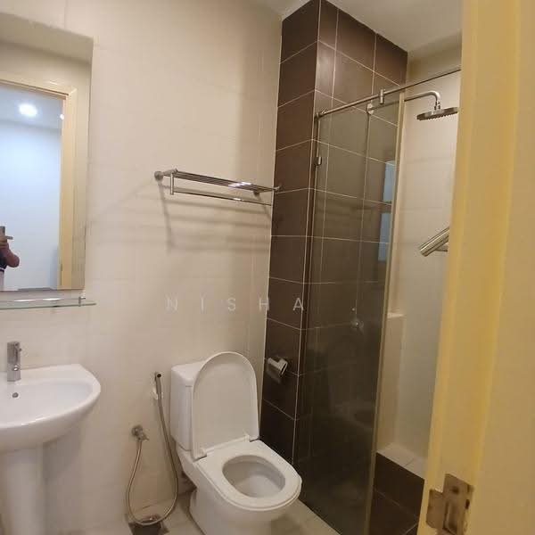 Kondominium untuk Disewa di Idaman Residence - Nisha . - Bathroom - PropertyGuru.com.my