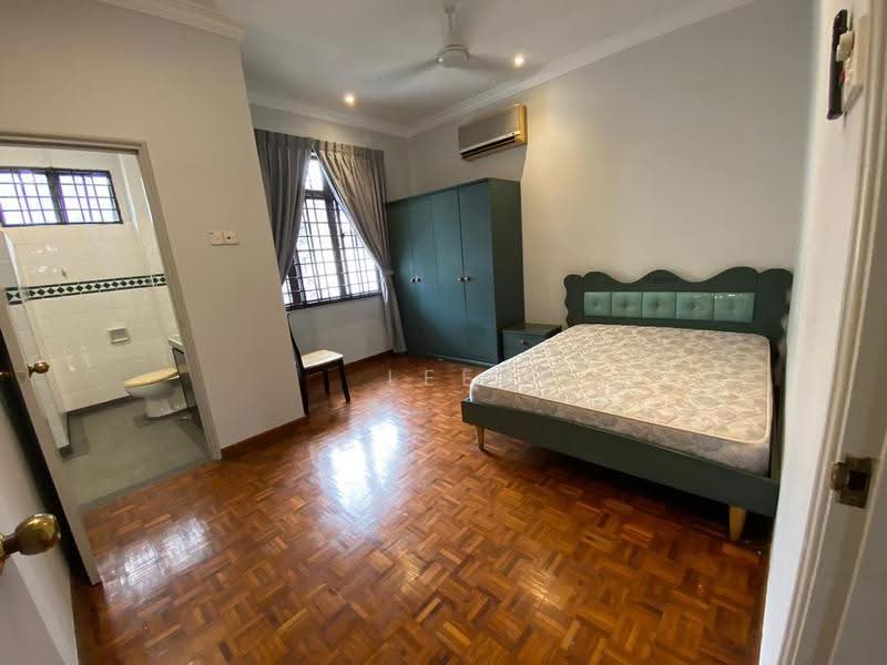 2-storey Terraced House for Sale in Taman Molek (Johor Bahru) - Lee Qiu Wen - PropertyGuru.com.my