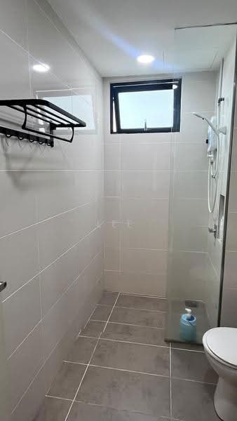 Kediaman Servis untuk Disewa di Southkey Mosaic - Lee Qiu Wen - Bathroom - PropertyGuru.com.my