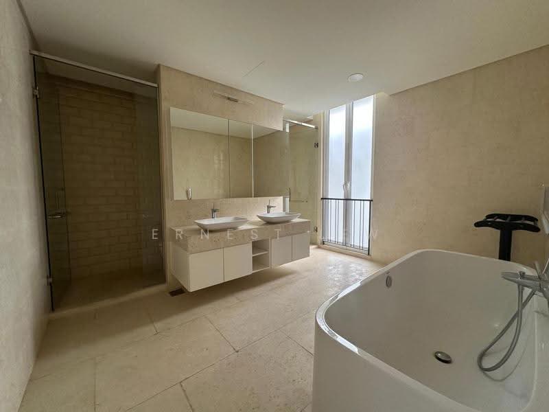 Bungalow House for Sale in Johor Bahru (Johor) - Ernest Lew - Master Bathroom - PropertyGuru.com.my