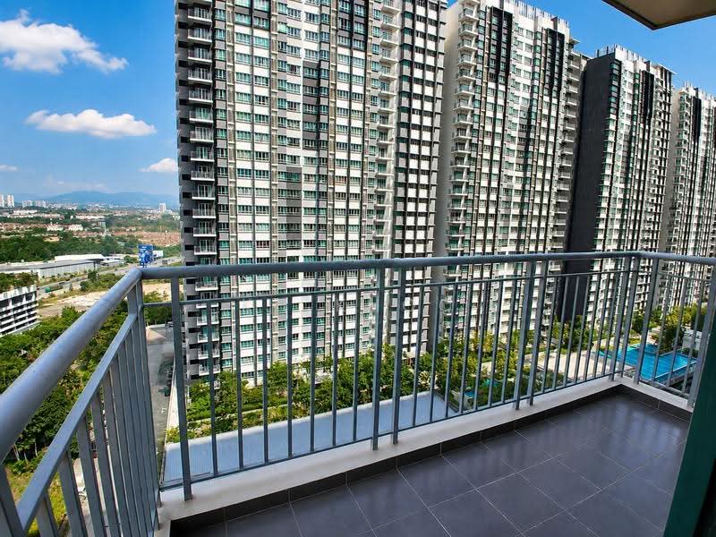 Kediaman Servis untuk Dijual di Savanna Executive Suite @ Southville City - KH Khoo - Balcony - PropertyGuru.com.my