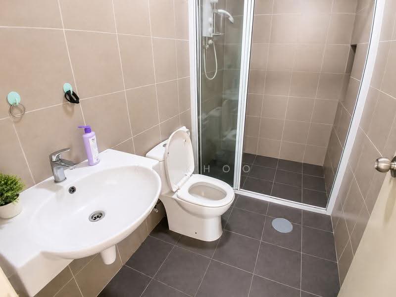 Kediaman Servis untuk Dijual di Savanna Executive Suite @ Southville City - KH Khoo - Bathroom - PropertyGuru.com.my