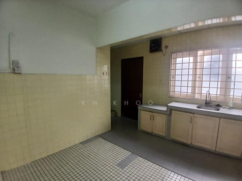Rumah Teres 2-Tingkat untuk Dijual di SS19 (Subang Jaya) - KH Khoo - Kitchen - PropertyGuru.com.my
