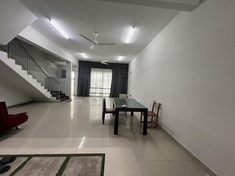 2-storey Terraced House for Rent in Bandar Rimbayu (Telok Panglima Garang) - Miki You - Living Room - PropertyGuru.com.my