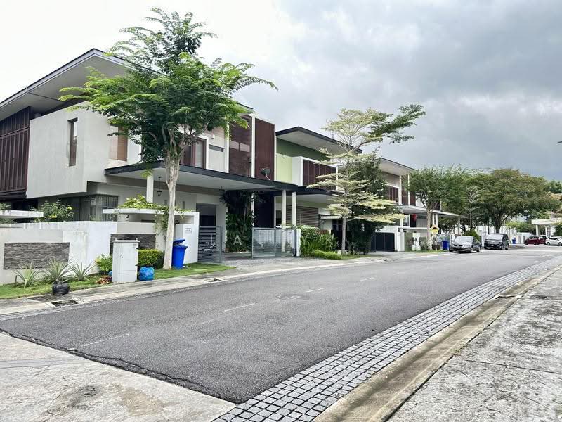 Semi-Detached House for Sale in Temasya Glenmarie (Glenmarie) - Lai YK - Exterior - PropertyGuru.com.my