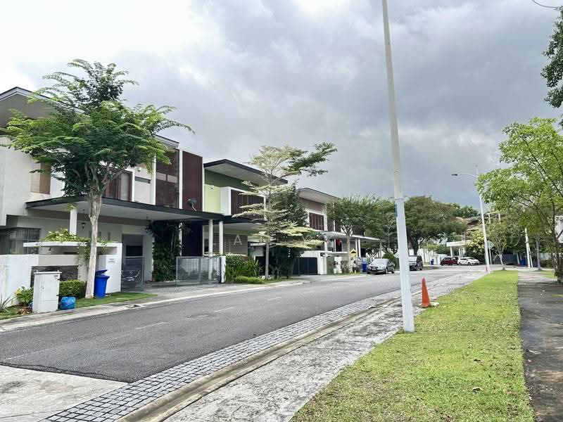 Semi-Detached House for Sale in Temasya Glenmarie (Glenmarie) - Lai YK - Exterior - PropertyGuru.com.my