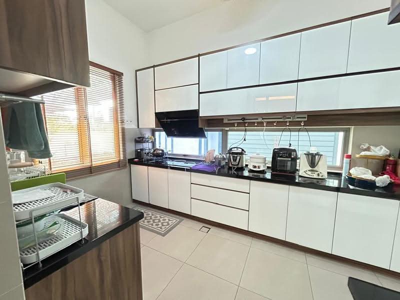 Semi-Detached House for Sale in Temasya Glenmarie (Glenmarie) - Lai YK - Kitchen - PropertyGuru.com.my