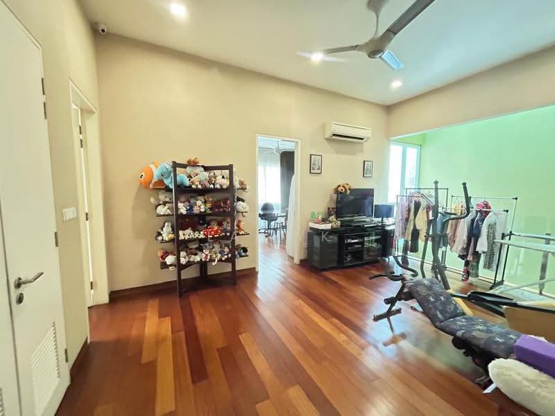 Semi-Detached House for Sale in Temasya Glenmarie (Glenmarie) - Lai YK - Living Room - PropertyGuru.com.my