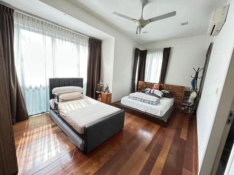 Semi-Detached House for Sale in Temasya Glenmarie (Glenmarie) - Lai YK - Bedroom - PropertyGuru.com.my