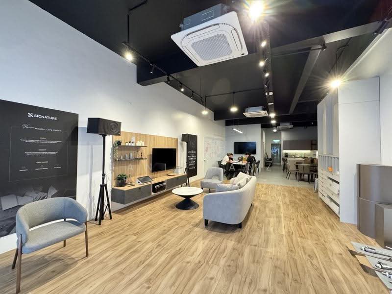Shop / Office for Sale in Kota Damansara (Selangor) - Hanif Hanz - Living Room - PropertyGuru.com.my