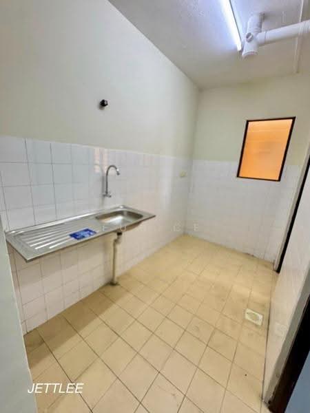 Apartment for Sale at Pangsapuri Pendamar B - Eunice Lim - Kitchen - PropertyGuru.com.my