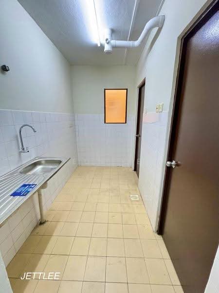 Apartment for Sale at Pangsapuri Pendamar B - Eunice Lim - Kitchen - PropertyGuru.com.my