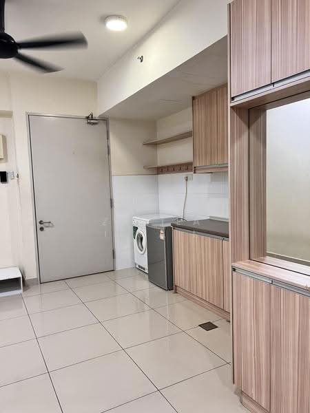 Kediaman Servis untuk Dijual di Suria Jelutong - Zamila Ismail - Kitchen - PropertyGuru.com.my