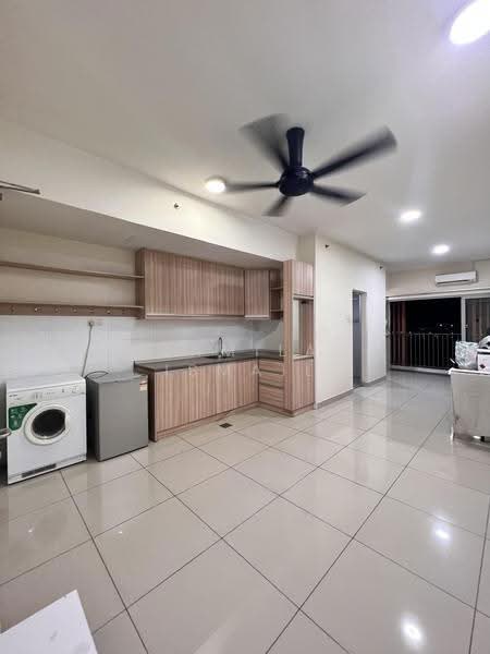 Kediaman Servis untuk Dijual di Suria Jelutong - Zamila Ismail - Kitchen - PropertyGuru.com.my