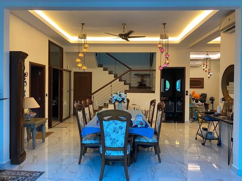 Rumah Teres 2-Tingkat untuk Dijual di Bukit Jelutong (Shah Alam) - Zamila Ismail - Dining Room - PropertyGuru.com.my