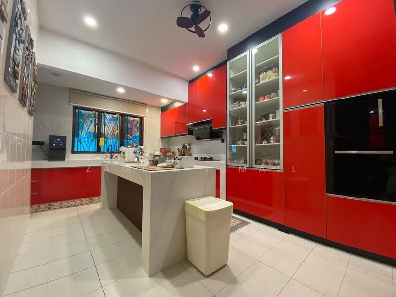 Rumah Teres 2-Tingkat untuk Dijual di Bukit Jelutong (Shah Alam) - Zamila Ismail - Kitchen - PropertyGuru.com.my