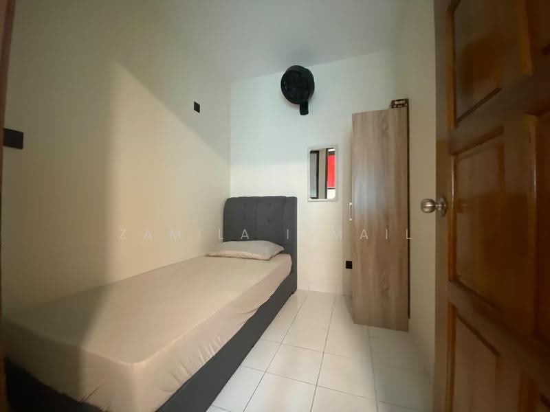 Rumah Teres 2-Tingkat untuk Dijual di Bukit Jelutong (Shah Alam) - Zamila Ismail - Bedroom - PropertyGuru.com.my