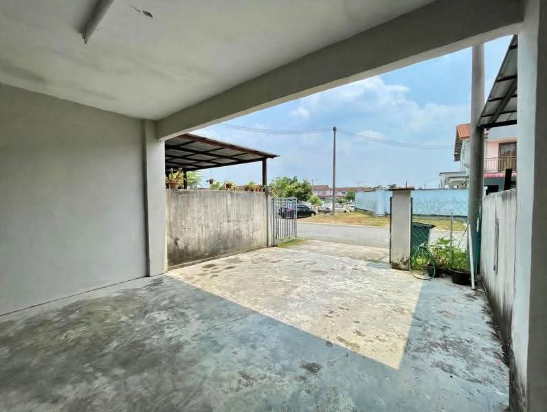 2-storey Terraced House for Sale in Kelapa Sawit (Kulai) - Fatin Izzaty - Exterior - PropertyGuru.com.my