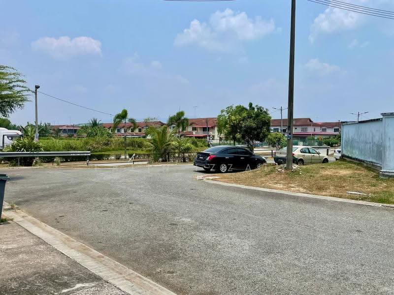 2-storey Terraced House for Sale in Kelapa Sawit (Kulai) - Fatin Izzaty - Exterior - PropertyGuru.com.my