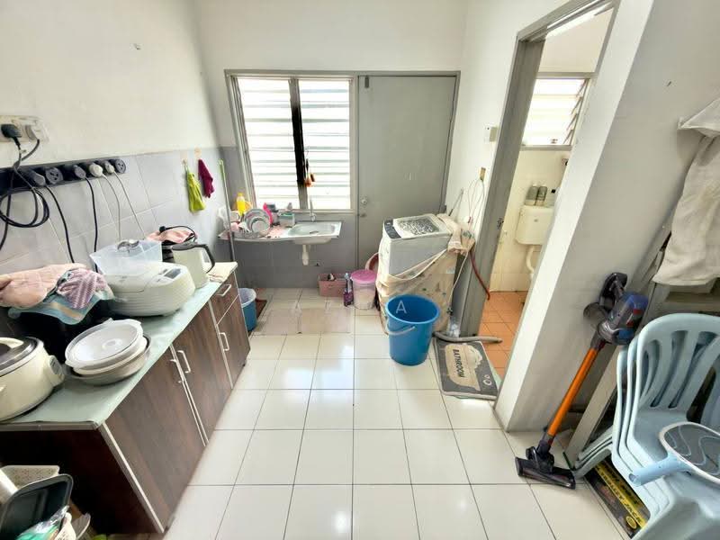 1-storey Terraced House for Sale in Kapar (Selangor) - Azwa Abas - Kitchen - PropertyGuru.com.my