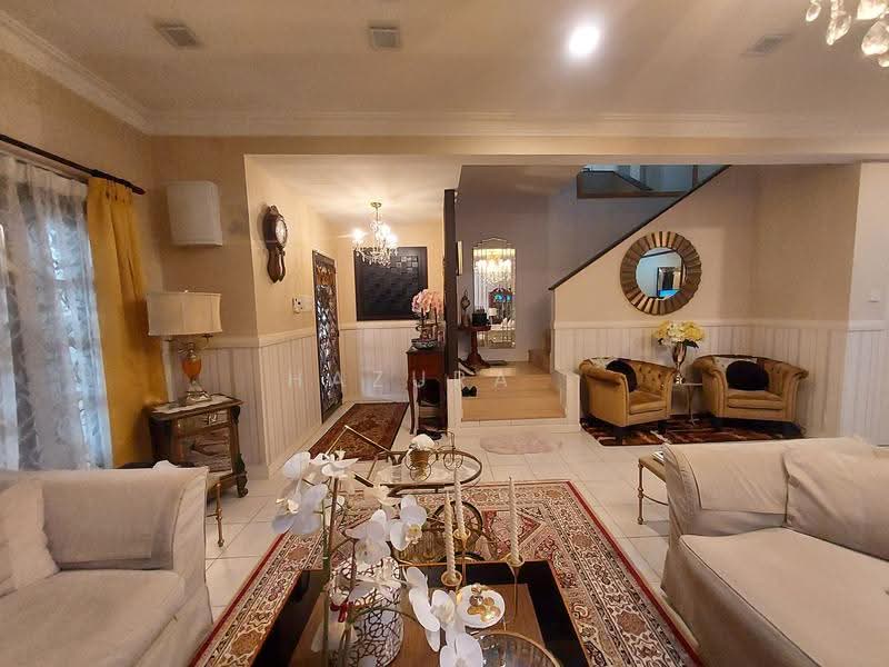 2-storey Terraced House for Sale in Sunway Kayangan (Shah Alam) - Hazura . - Entrance - PropertyGuru.com.my
