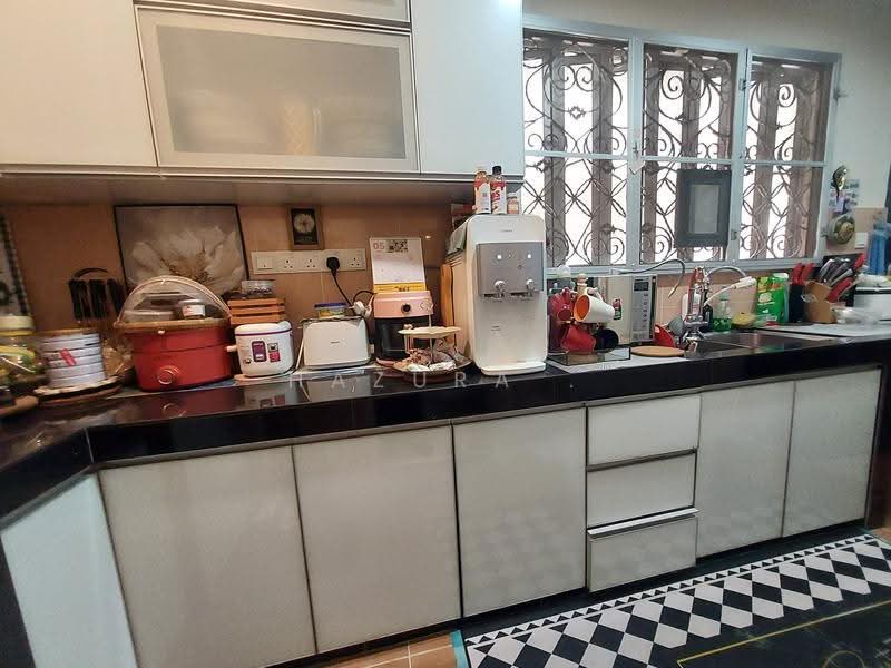 2-storey Terraced House for Sale in Sunway Kayangan (Shah Alam) - Hazura . - Kitchen - PropertyGuru.com.my