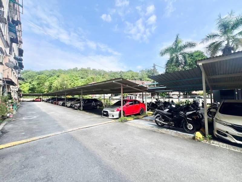 Pangsapuri untuk Dijual di Pangsapuri Seri Mewah (Blok B) - Fauran Nawawi - PropertyGuru.com.my