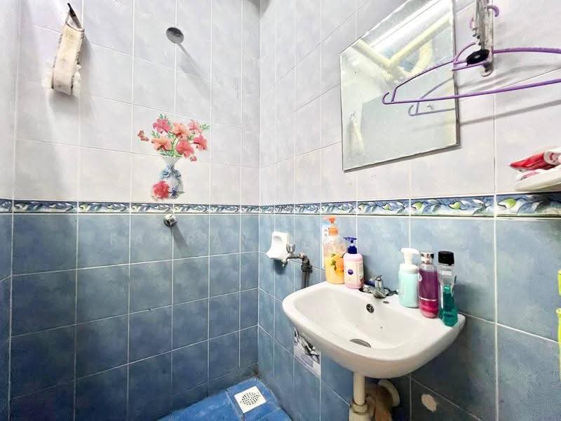 Apartment for Sale at Pangsapuri Danaumas - Fauran Nawawi - PropertyGuru.com.my