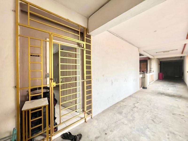 Apartment for Sale at Pangsapuri Danaumas - Fauran Nawawi - PropertyGuru.com.my