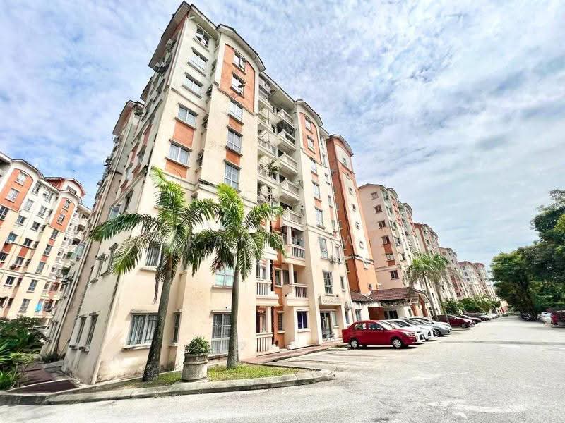 Apartment for Sale at Pangsapuri Danaumas - Fauran Nawawi - PropertyGuru.com.my