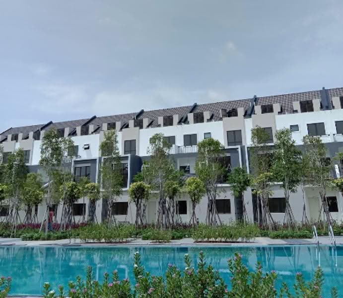 Rumah Bandar untuk Dijual di Sepang (Selangor) - Lisa Azila - Exterior - PropertyGuru.com.my