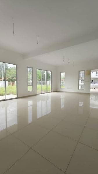 Rumah Teres 2-Tingkat untuk Dijual di Bandar Seri Impian (Kluang) - Shanel Tee - Living Room - PropertyGuru.com.my